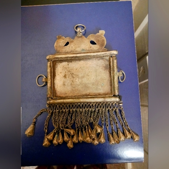 Vintage Afghan Pendant - Picture 2 of 2